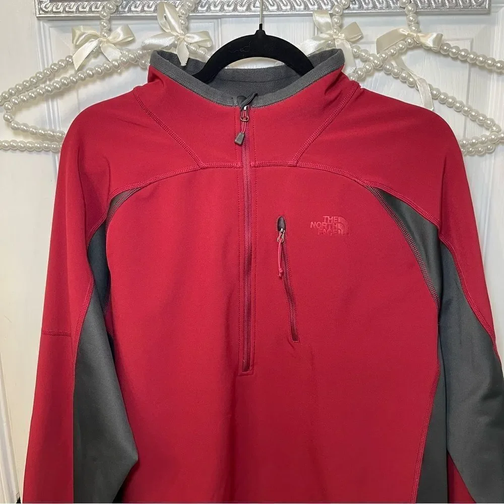 The North Face Men's Red and Gray Soft Shell 1/4 Zip Fleece Lined Pullover